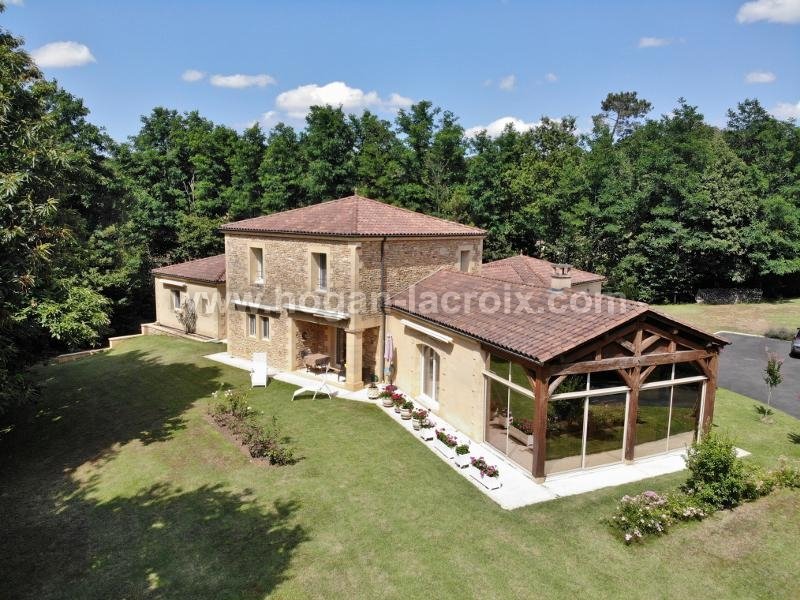 House in Sarlat-la-Canéda, Nouvelle-Aquitaine, France 1 - 17070745