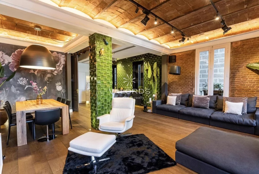 Apartment in Ciutat Vella, Barcelona, Spain 3 - 17068775