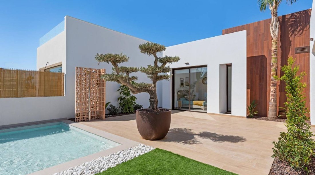 Villa in Los Alcazares, Región de Murcia, Spain 2 - 17071682