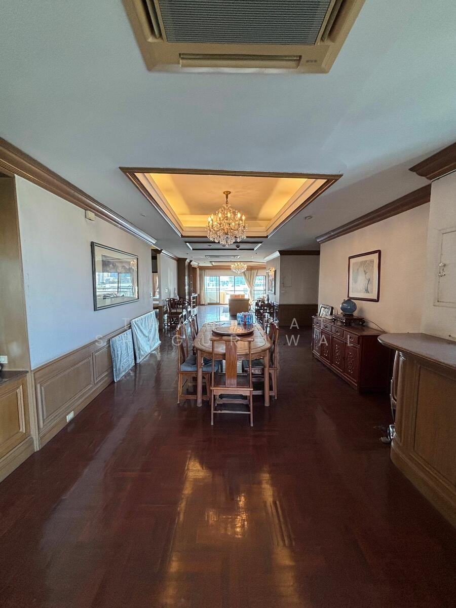 Condo in Phra Khanong Nuea, Bangkok, Thailand 3 - 15388667