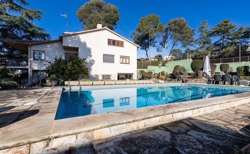 Villa in Llica d'Amunt, Catalonia, Spain 1