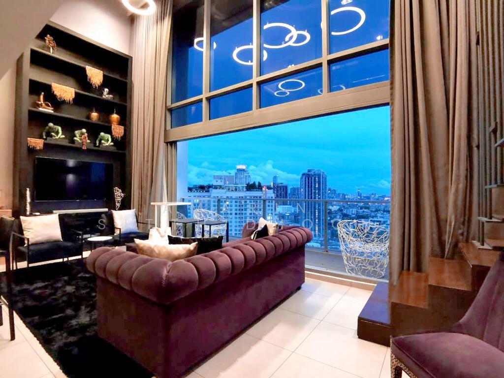 Condo in Phra Khanong Nuea, Bangkok, Thailand 2 - 15882804