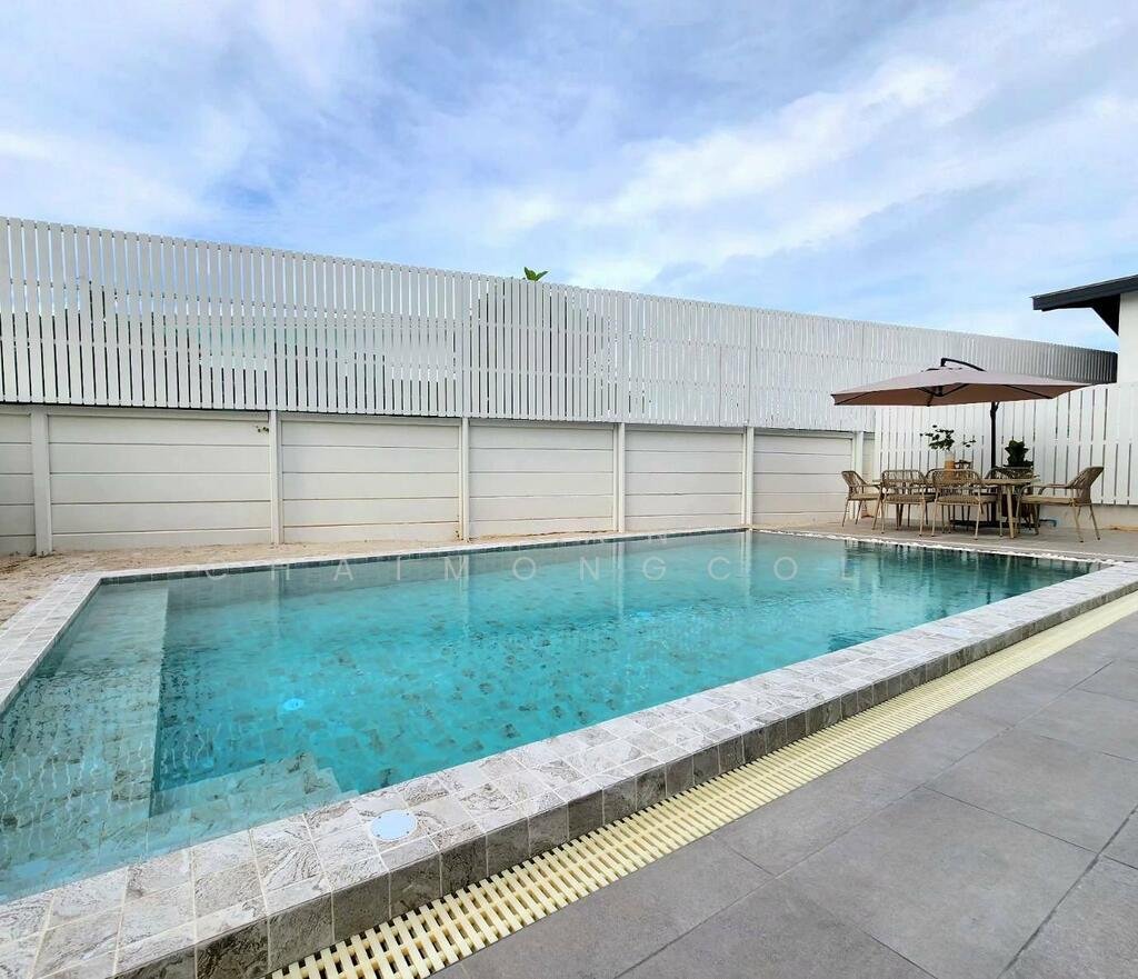 Villa in Ratsada, Phuket, Thailand 4 - 15894851