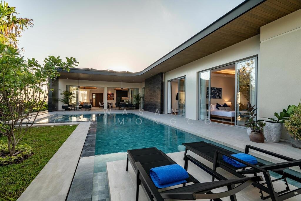 Villa in Thalang, Phuket, Thailand 4 - 15136826
