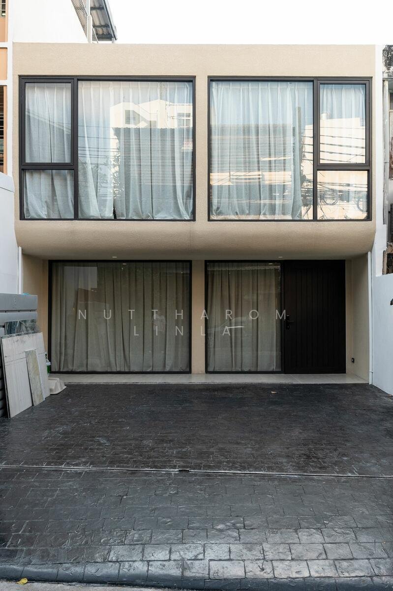 House in Bangkok, Krung Thep Maha Nakhon, Thailand 4 - 15797294