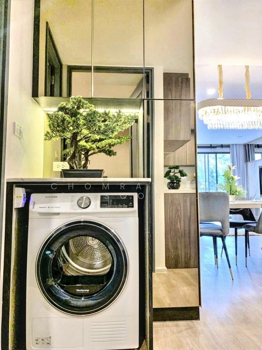Condo in Pathum Wan, Krung Thep Maha Nakhon, Thailand 3 - 16670093