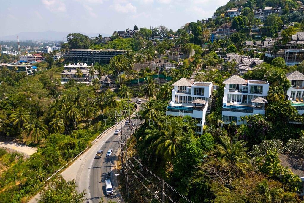 Villa in Choeng Thale, Phuket, Thailand 1 - 15529322