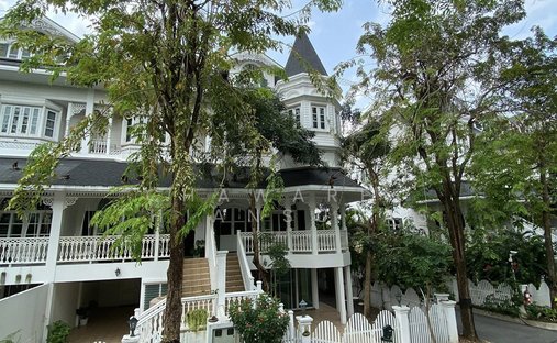 House in Bang Na Tai, Bangkok, Thailand 1