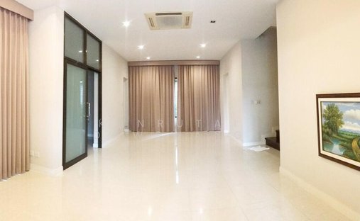 House in Khlong Kum, Bangkok, Thailand 1