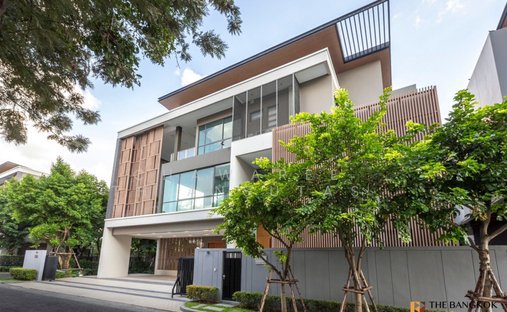 House in Talat Bang Khen, Bangkok, Thailand 1