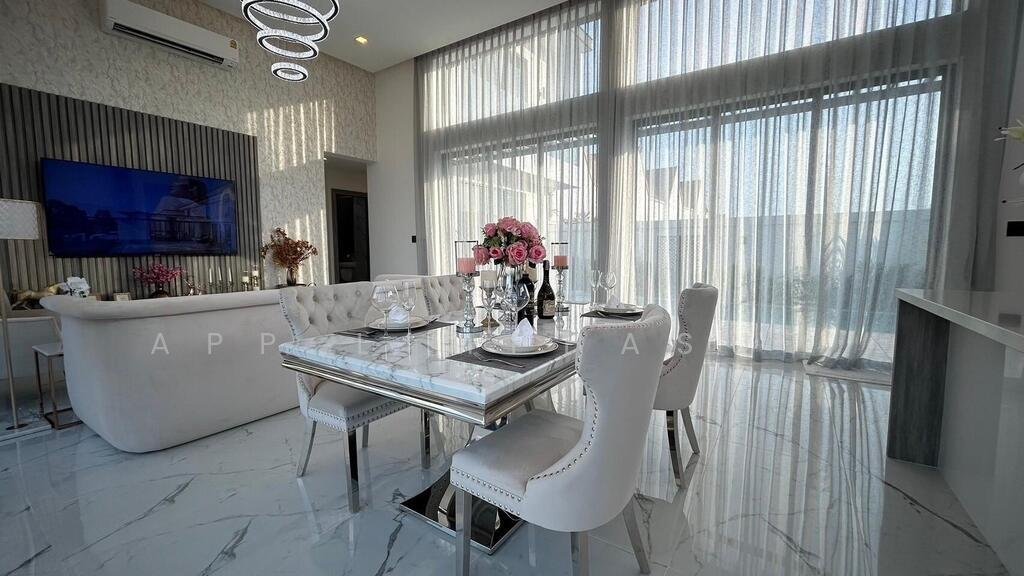 Villa in Pattaya City, Chon Buri, Thailand 4 - 15313136
