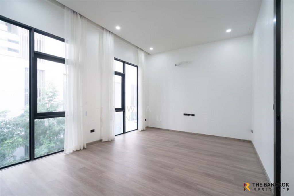 Townhouse in Samsen Nok, Bangkok, Thailand 2 - 16031753