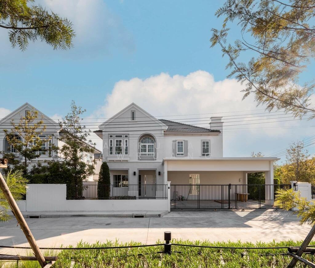 House in Bang Kaeo, Samut Prakan, Thailand 1 - 15136745