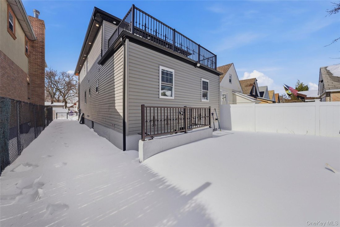 House in New York, New York, United States 4 - 17023608
