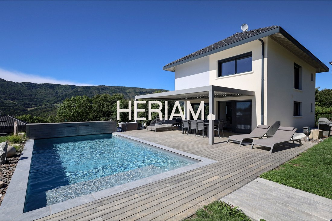 House in Menthon-Saint-Bernard, Auvergne-Rhône-Alpes, France 1 - 17070617