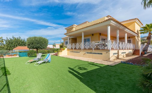Villa in Busot, Land Valencia, Spanien 1