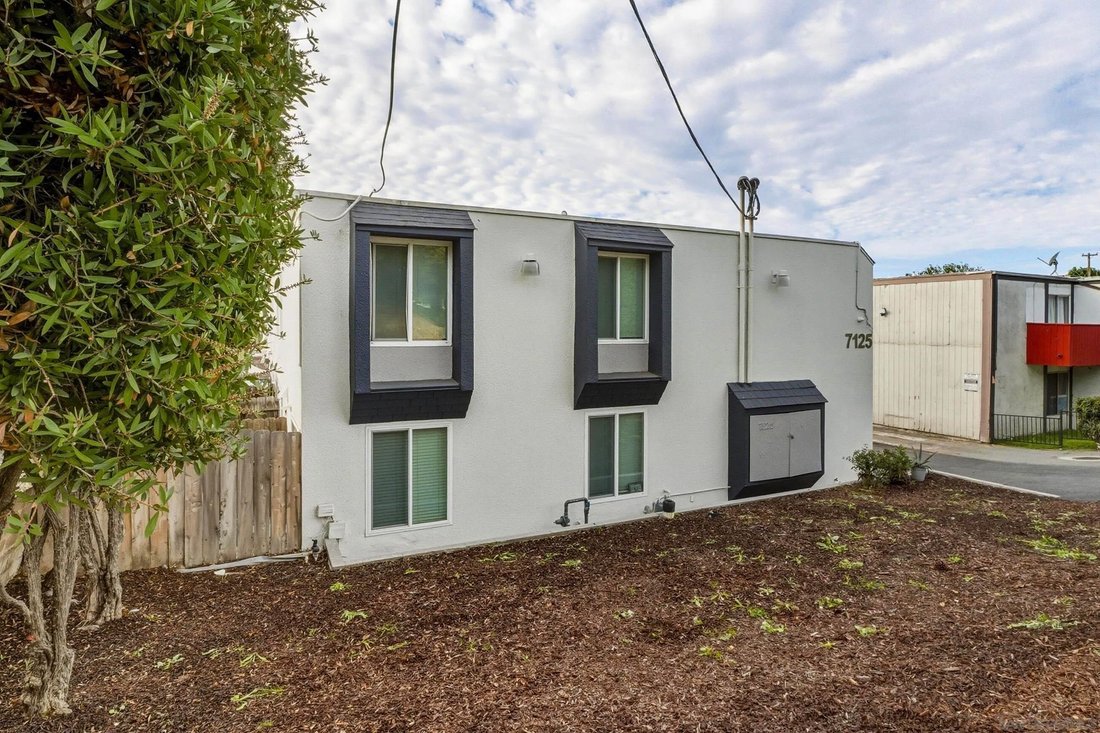 La Mesa, California, United States 3 - 17070300