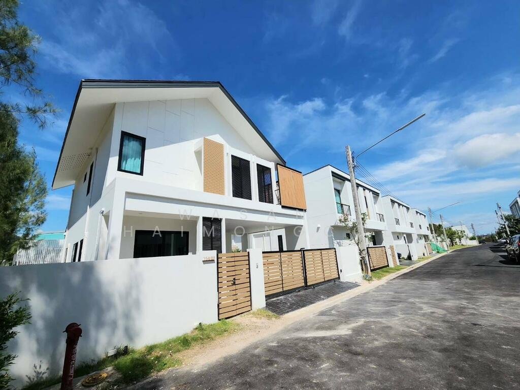 Villa in Ratsada, Phuket, Thailand 2 - 15894851