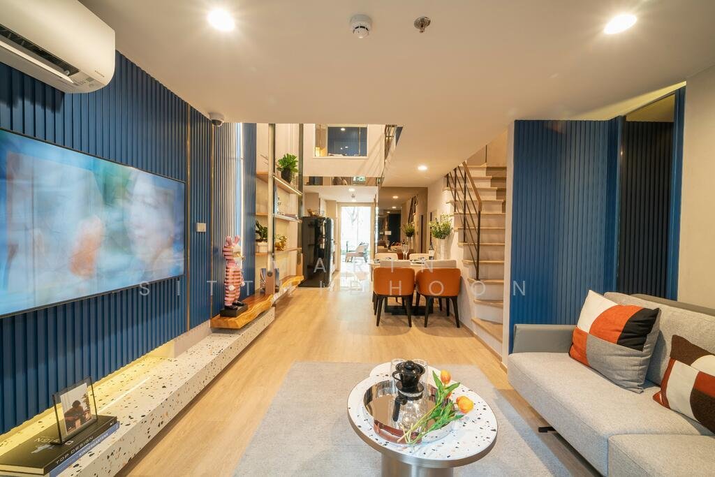 Condo in Si Phraya, Bangkok, Thailand 2 - 15136942