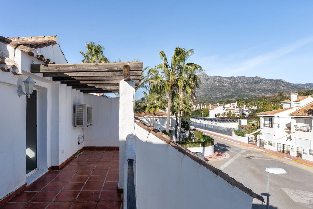 Townhouse in Nueva Andalucia, Marbella, Spain 4 - 17039190