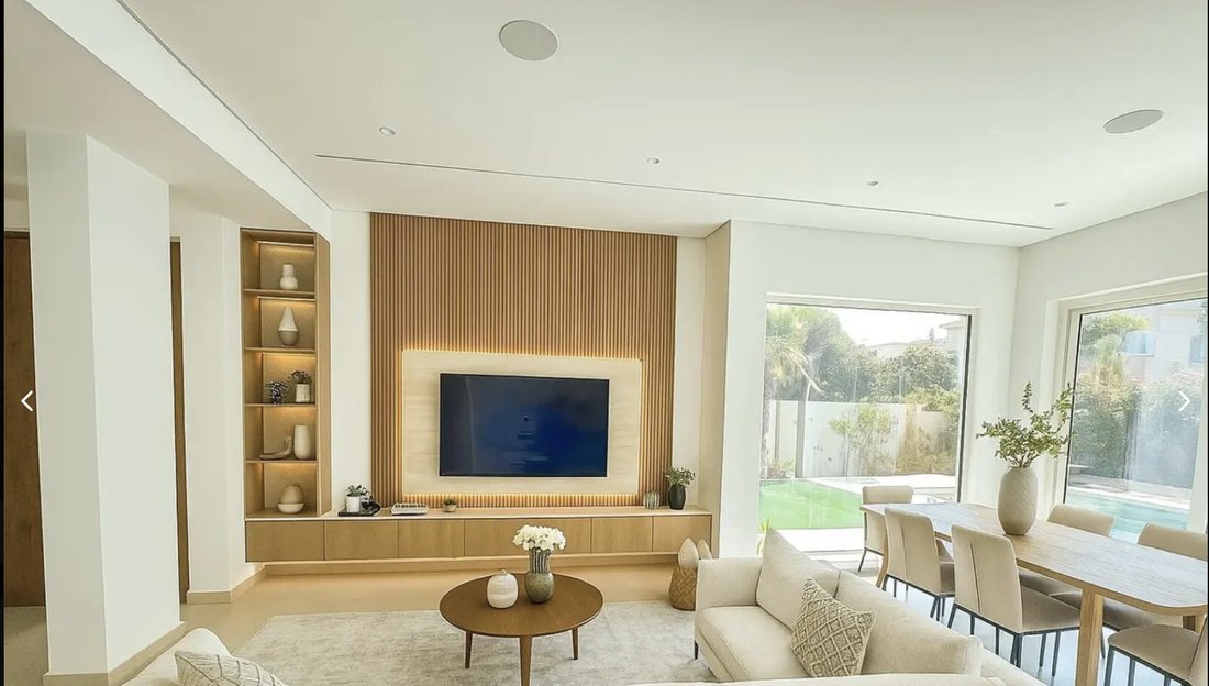 Villa in United Arab Emirates 2 - 17069846