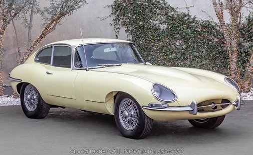 Jaguar XKE in Los angeles, ca 1