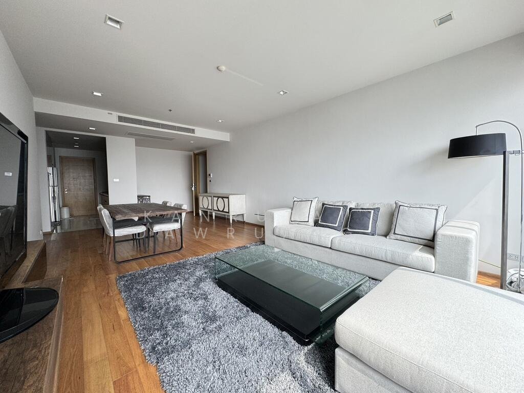 Condo in Phra Khanong Nuea, Bangkok, Thailand 1 - 15226533