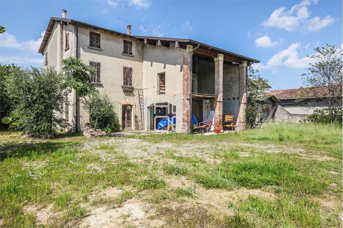 Estate in Montonale Alto, Lombardy, Italy 2 - 17070718