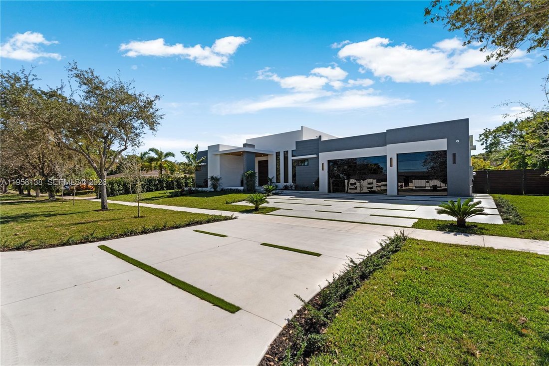 House in Miami, Florida, United States 3 - 17070177