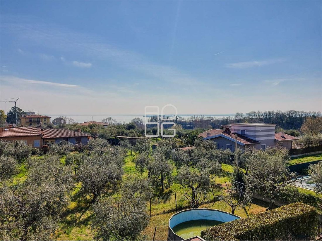 House in Manerba del Garda, Lombardy, Italy 4 - 17070780