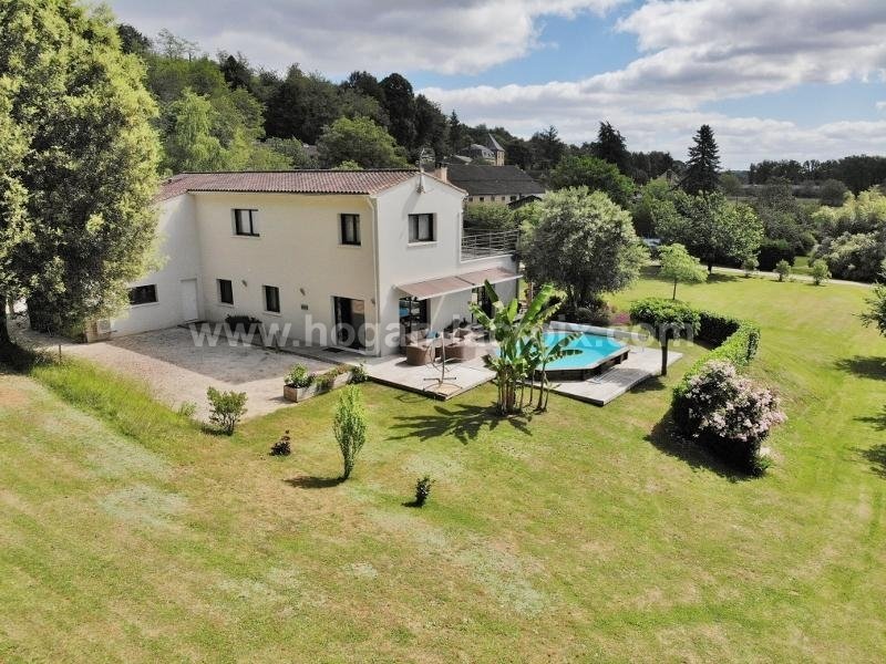 House in Sarlat-la-Canéda, Nouvelle-Aquitaine, France 3 - 17070779