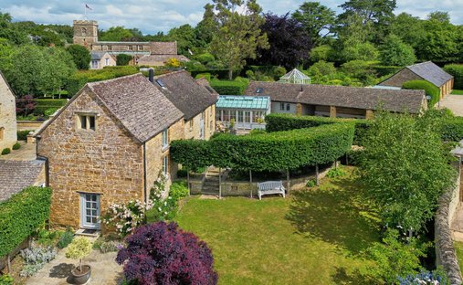 Casa en Sandford St. Martin, Inglaterra 1