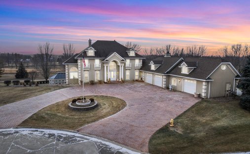 House in Le Mars, Iowa, United States 1
