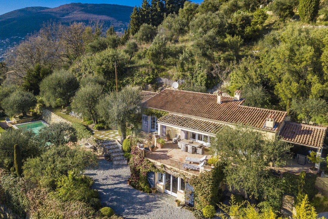 House in Châteauneuf-Grasse, Provence-Alpes-Côte d'Azur, France 1 - 17071917