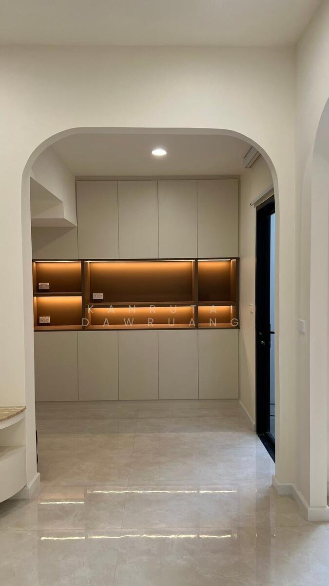 Townhouse in Bang Phong Phang, Krung Thep Maha Nakhon, Thailand 2 - 15136593