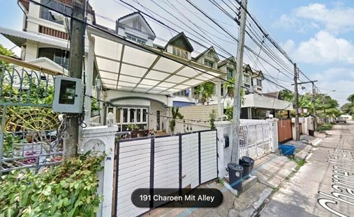 Townhouse in Bangkok, Krung Thep Maha Nakhon, Thailand 1