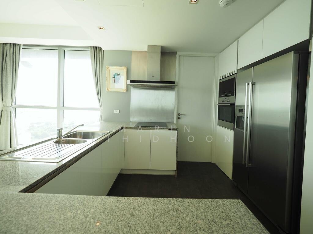 Condo in Bang Phong Phang, Krung Thep Maha Nakhon, Thailand 3 - 16410136