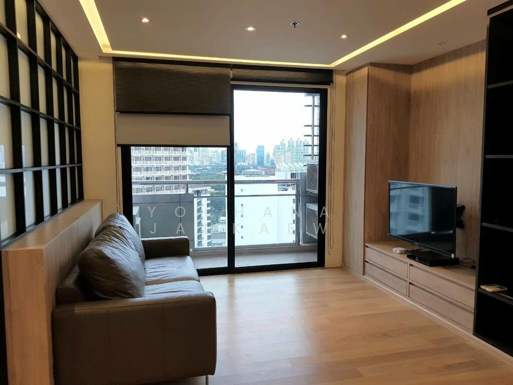 Silom Grand Terrace