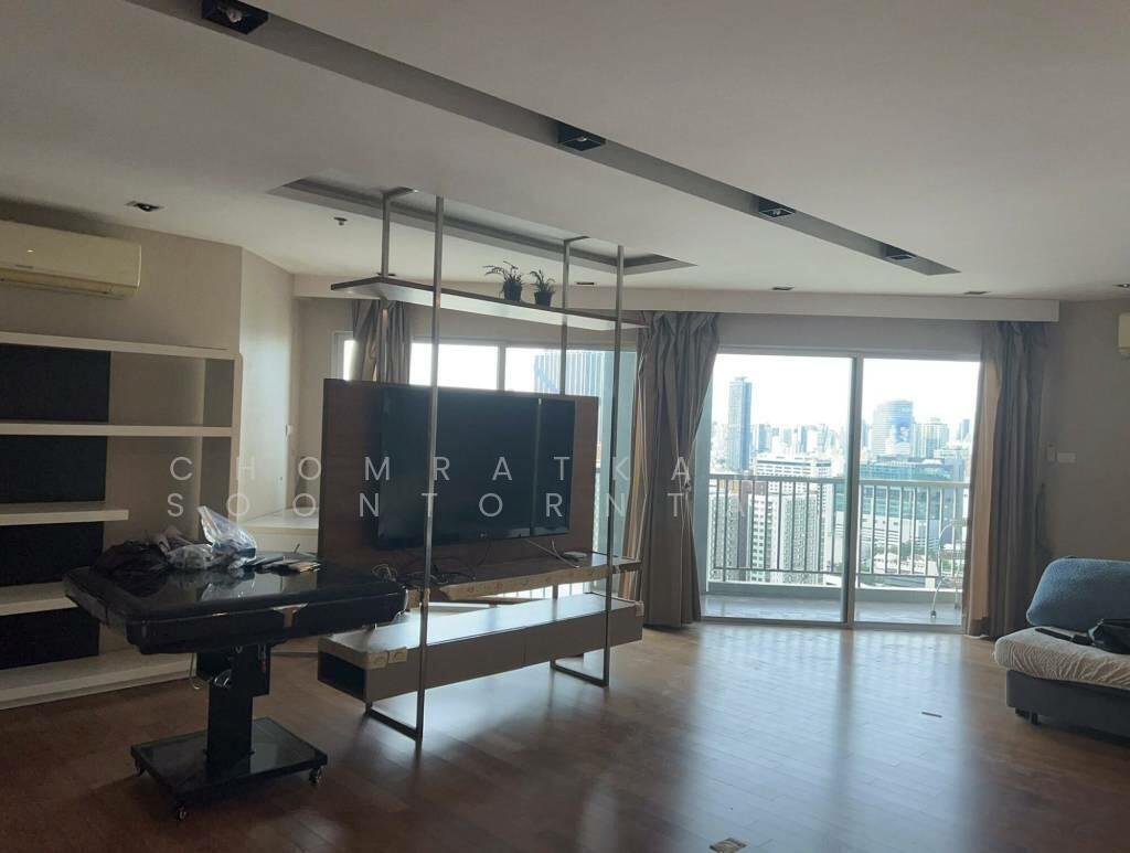 Condo in Huai Khwang, Krung Thep Maha Nakhon, Thailand 2 - 16322192