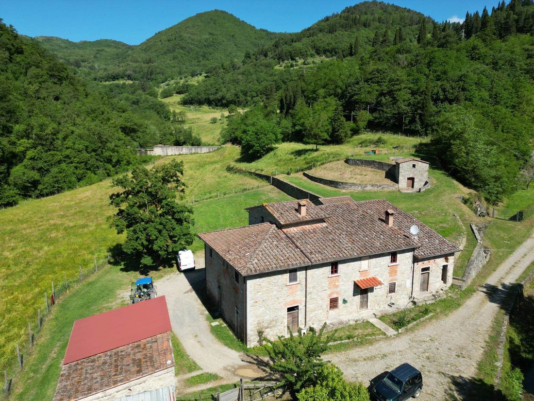 Estate in Pontassieve, Tuscany, Italy 1 - 17070754