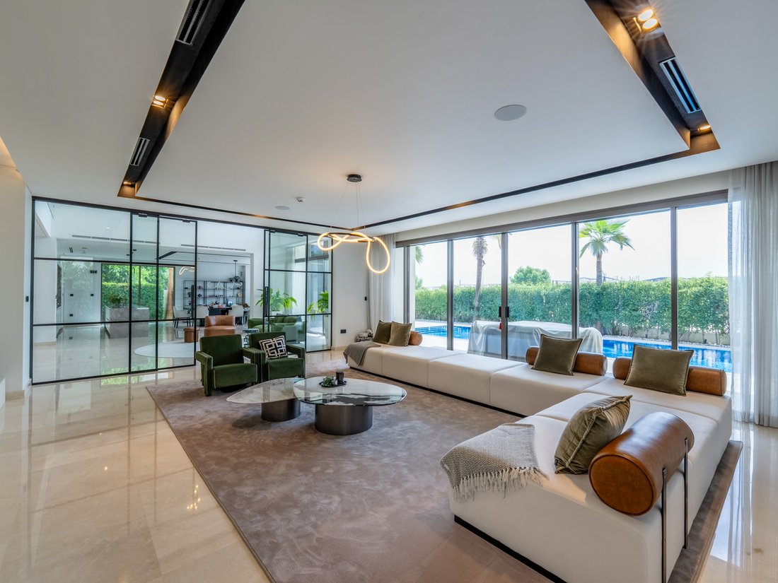 Villa in Hadaeq Sheikh Mohammed Bin Rashid, Dubai, United Arab Emirates 3 - 17068264
