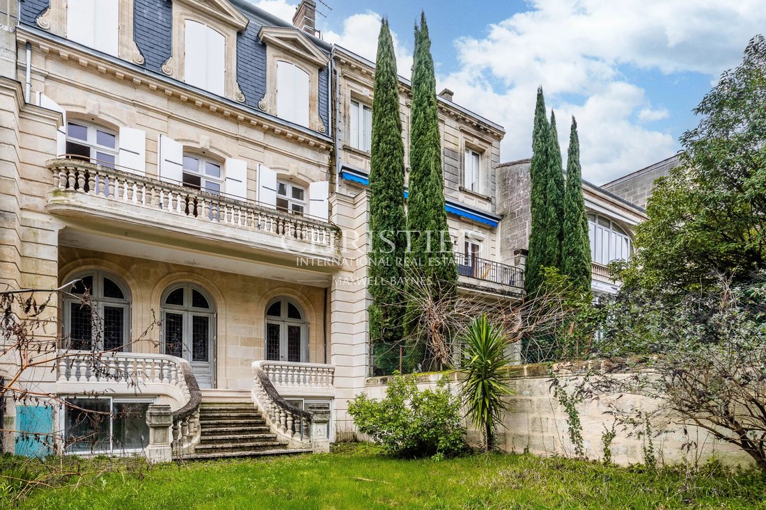 House in Caudéran-Barrière Judaïque, Bordeaux, France 1 - 17020700