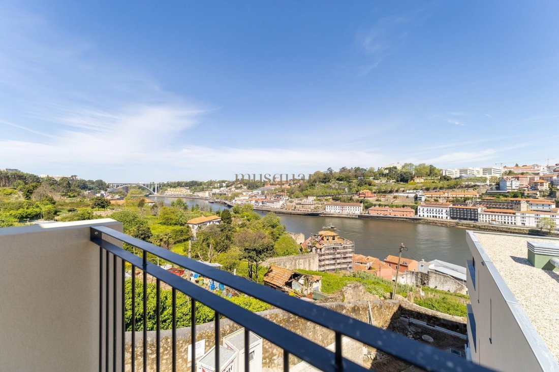 Apartment in Santa Marinha e Sao Pedro da Afurada, Porto District, Portugal 1 - 17069120
