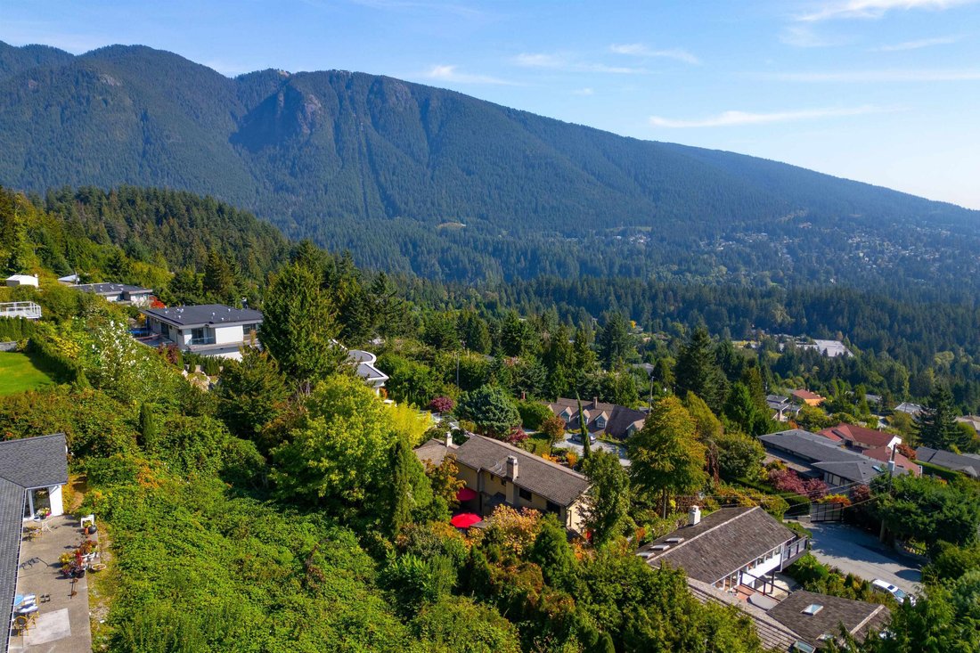 House in West Vancouver, British Columbia, Canada 3 - 17070844