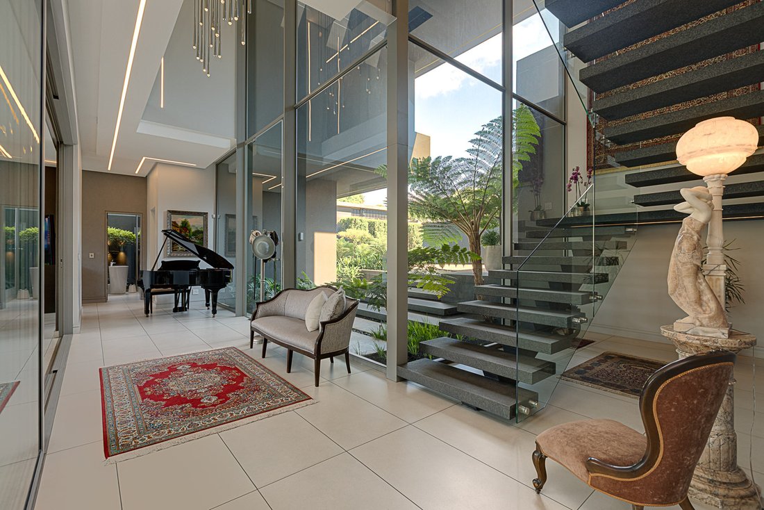 House in Bryanston, Gauteng, South Africa 5 - 17071768