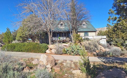 House in Toquerville, Utah, United States 1