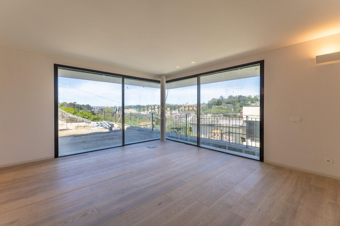 Apartment in Santa Marinha e Sao Pedro da Afurada, Porto District, Portugal 3 - 17069120