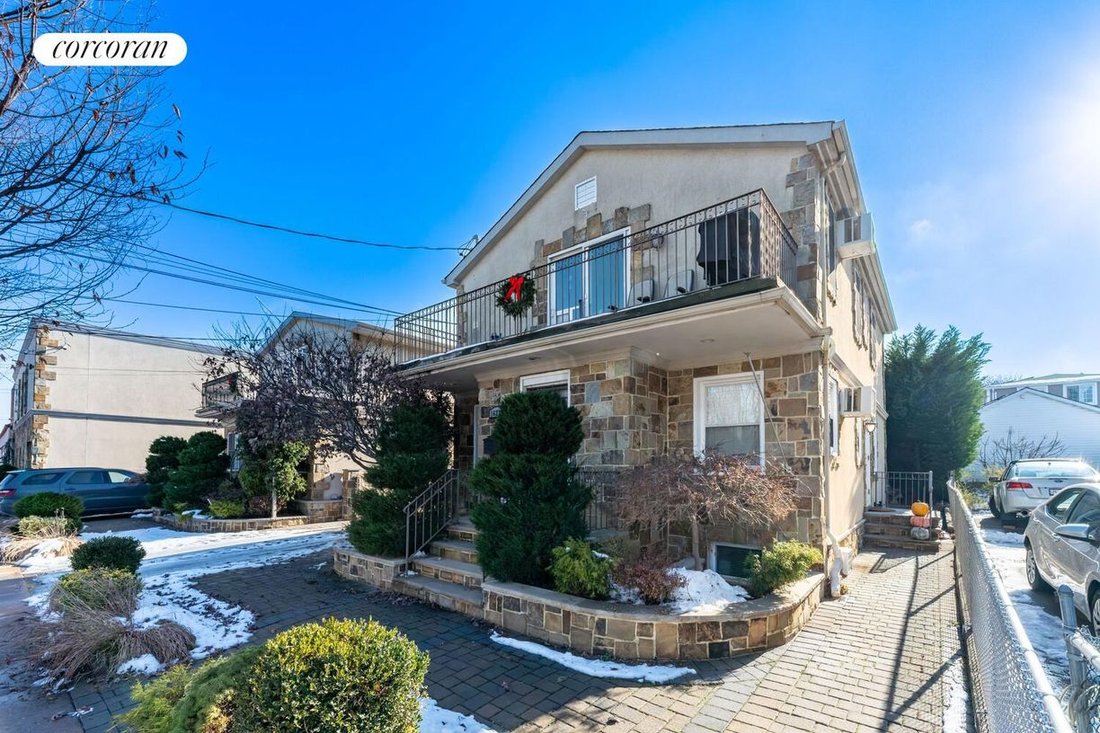 House in New York, New York, United States 2 - 17068227
