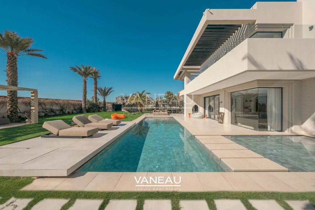 Villa in Douar Moulay Abbas, Marrakesh-Safi, Morocco 4 - 17068704