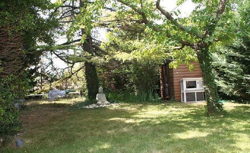 Provencal Farmhouse Of 277m² With Swimming Pool On Land Of Almost 2ha